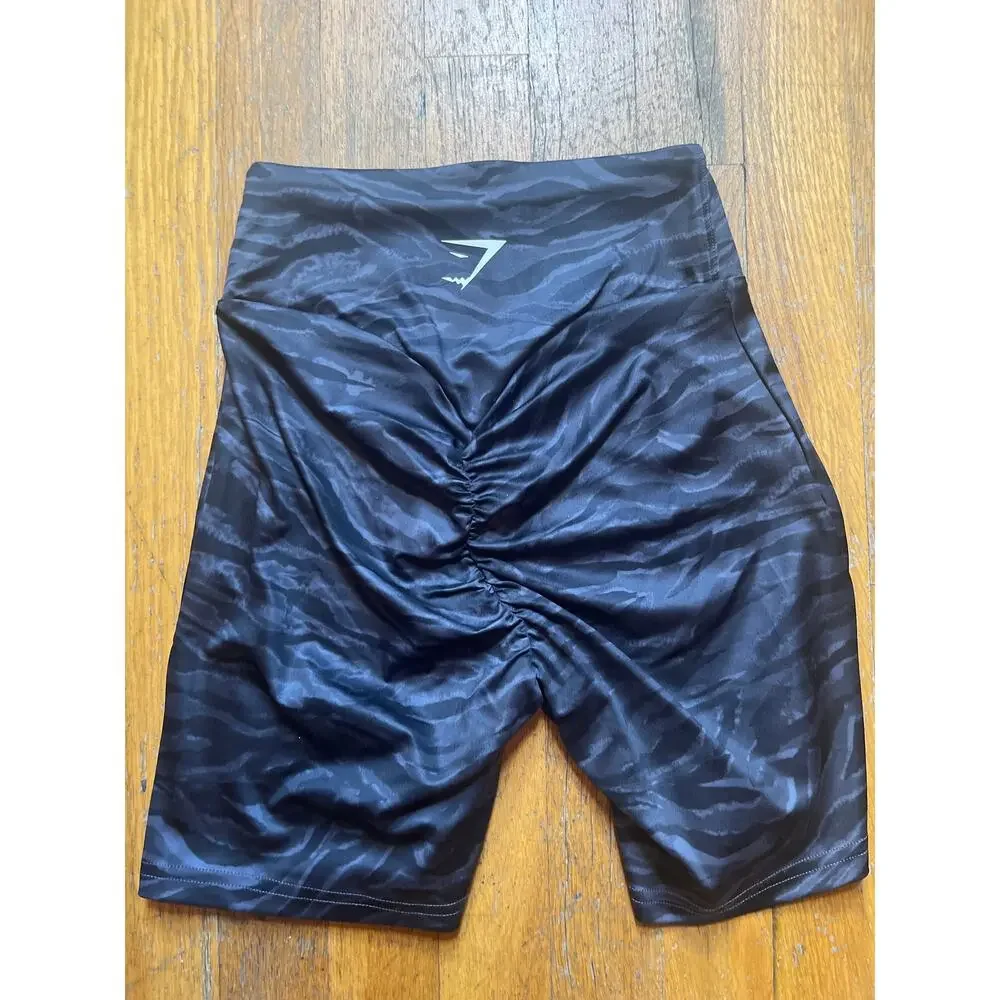 REPS POWER TIGHT SHORTS-ZEBRA PRINT-GYMSHARK BRAND-NWT